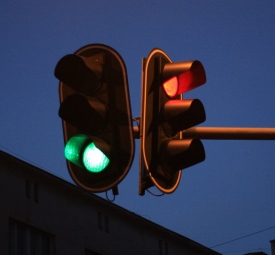 Ampel: SignalGuru ist auf der Jagd nach Grünphasen (Foto: FlickrCC/Magic Madzik)