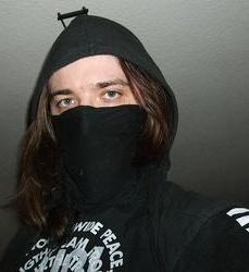 Vermummter: Identität im Web leicht zu verbergen (Foto: flickr, dbzr0)