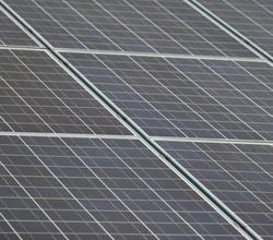 Photovoltaik: Oerlikon mit Rekord-Modul (Foto: pixelio.de, Kurt Bouda)