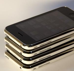 iPhone-Stapel: Moral versus Lifestyle (Foto: pixelio.de, Harald Wanetschka)