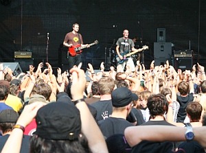 Rockkonzert: Stark egoistische Grundhaltung der Jugend (Foto: pixelio.de/Erbel)