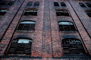 Altbau: Sanierung bringt neue Jobs (Foto: pixelio.de/Corinna Dumat)