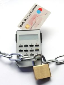 EC-Karte: Ohne Funk-Chip vertrauenswürdiger (Foto: pixelio.de/T.Wengert)