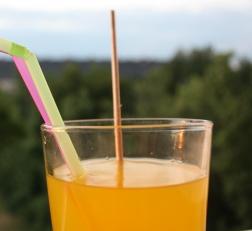 Limonade: Social-Web-Auftritt für Vermarktung wichtig (Foto: pixelio.de/Klack) Limonade: Social-Web-Auftritt für Vermarktung wichtig (Foto: pixelio.de/Klack)