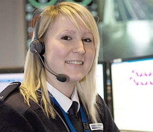 Kundenservice-Mitarbeiterin: Novelle bisher bloß gut gemeint (Foto: Flickr/HA1) Kundenservice-Mitarbeiterin: Novelle bisher bloß gut gemeint (Foto: Flickr/HA1)