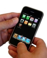 iPhone: Mobile Digitalwelt erfordert Umdenken (Foto: pixelio.de, Kigoo Images)