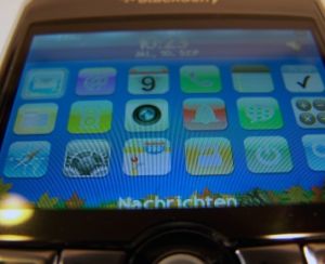 Smartphone: Mitschuld an überlasteten Netzen (Foto: pixelio.de, delater)