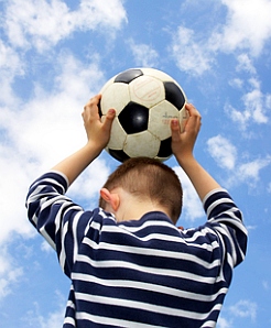Kind: Schulsport bringt positives Selbstbild (Foto: aboutpixel.de/Steve_ohne_S)