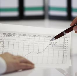 Bilanz: IFRS-Erstellung oft sehr aufwendig (Foto: pixelio.de, Marko Greitschus)