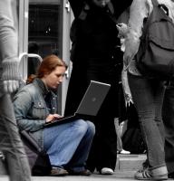 Studentin: Umstellung bringt Stress mit sich (Foto: pixelio.de, JenaFoto24.de)