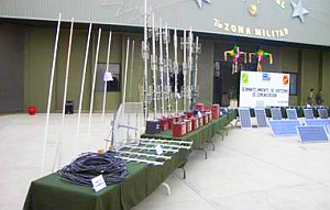 Beschlagnahmte Antennen: Mexikos Drogenbanden sind Netzbetreiber (Foto: Sedena)