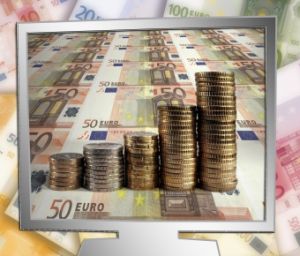 Geld im Netz: Heiß umkämpfter Markt (Foto: pixelio.de, G. Altmann)