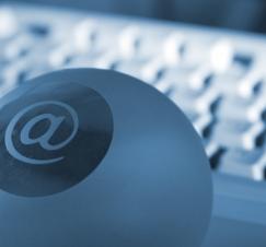 Tastatur: User sollten im Web auf der Hut sein (Foto: pixelio.de, Rainer Sturm)