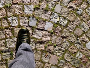 Schritt: UpOut soll junge Leute nach draußen locken (Foto: pixelio.de/duba)