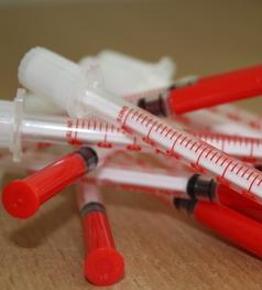Insulinspritzen: Große Unterversorgung (Foto: pixelio.de, Alltmann/Wichmann)
