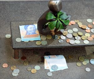 Spenden: Viele Aufrufe im Internet (Foto: pixelio.de, Andrea Damm)