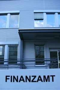 Finanzamt: leichter Zugriff auf private Daten (Foto: pixelio.de/Marc Tollas) Finanzamt: leichter Zugriff auf private Daten (Foto: pixelio.de/Marc Tollas)