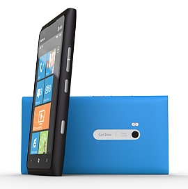 Nokia Lumia 900: Heimst positives Branchenecho ein (Foto: nokia.com)