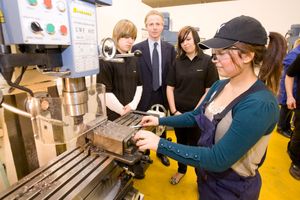 Kapsch freut sich über begeisterte junge Bewerberinnen (Kapsch Group)