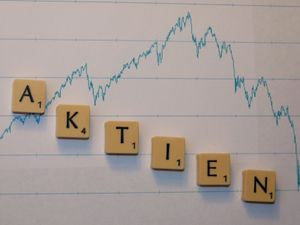 Aktienkurs: Steigerung durch Rückkauf (Foto: pixelio.de, Dieter Schütz) Aktienkurs: Steigerung durch Rückkauf (Foto: pixelio.de, Dieter Schütz)