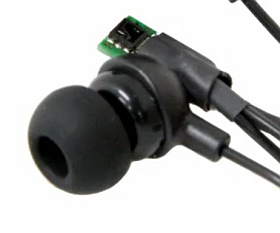 Universal Earphones: Näherungssensor macht Ohrhörer smart (Foto: JST) Universal Earphones: Näherungssensor macht Ohrhörer smart (Foto: JST)