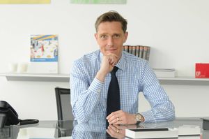 Erik Bethkenhagen im pressetext-Gespräch (Foto: kienbaum.de)