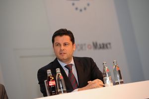 Vorsitzender der DFL-Geschäftsführung Seifert beim SpoBiS 2011 (SpoBiS GmbH)
