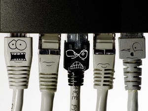 Kabel: Viele Unternehmen nicht vor Malware gefeit (Foto: pixelio.de/Klicker) Kabel: Viele Unternehmen nicht vor Malware gefeit (Foto: pixelio.de/Klicker)