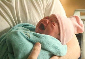 Weinendes Baby: Reizbarkeit mögliche Kolik-Ursache (Foto: Flickr/Deovolenti)