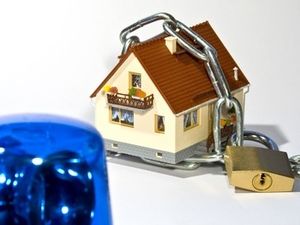 Sicherheit: im Internet schwer realisierbar (Foto: pixelio.de, T. Wengert)