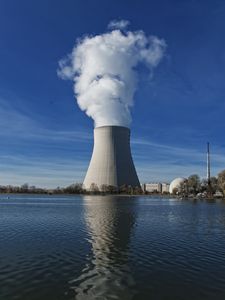 Atomkraftwerk: Energiewende 'schadet' RWE (Foto: pixelio.de/Bjoern Schwarz)