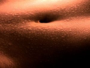 Erotisches Bild: verrät Inhalt von E-Books (Foto: pixelio.de, klaas hartz)