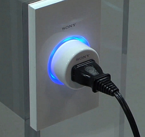 Smart Outlet: Stromverteiler erkennt und verwaltet Geräte (Foto: DigInfoTV)