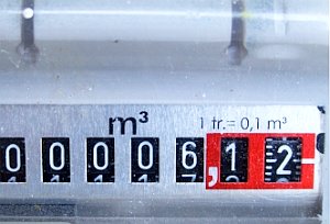 Wasserzähler: Weniger Durchfluss ist Problem für Rohre (Foto: pixelio.de/Sturm)