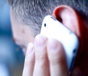 Handy: normaler Teit der Sexualität (Foto: pixelio.de, R. Müller)