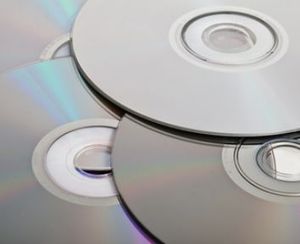 Silberscheiben: immer bedeutungsloser (Foto: pixelio.de, Sara Hegewald)