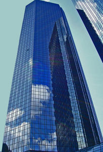 Deutsche Bank: schließt Norisbank-Filialen (Foto: pixelio.de/Jörg Sabel)