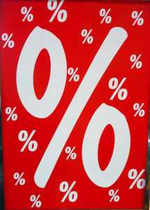 Prozente: Groupon in der Bredouille (Foto: pixelio.de/Gabi Schoenemann)