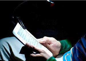 E-Book: Wer digital liest, liest mehr Bücher als zuvor (Foto: Flickr/Göhring)