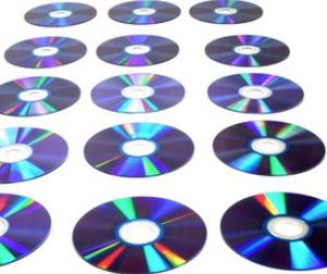 CDs: können auch nach Ablöse durch MP3 noch Geld bringen (Foto: pixelio.de, wrw)