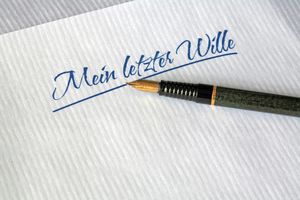 Testament: Nachlassvolumina steigen (Foto: pixelio.de, Rainer Sturm) Testament: Nachlassvolumina steigen (Foto: pixelio.de, Rainer Sturm)