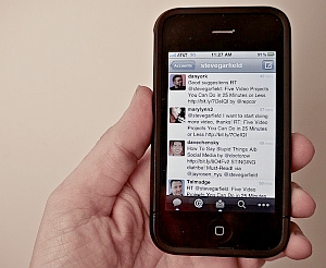 Smartphone: Händler lassen Social Media links liegen (Foto: Flickr/Garfield)