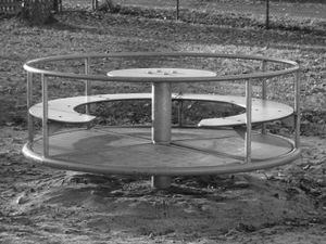 Spielplatz: Ärzte schweigen bei Kindesmissbrauch oft (Foto: pixelio.de, Berk) Spielplatz: Ärzte schweigen bei Kindesmissbrauch oft (Foto: pixelio.de, Berk)