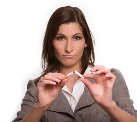 Rauchentwöhnung: Social Media helfen (Foto: pixelio.de, T. Wengert) Rauchentwöhnung: Social Media helfen (Foto: pixelio.de, T. Wengert)