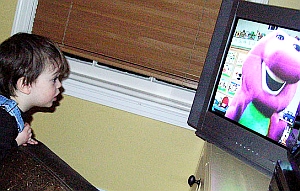 Fersehen: Zuviel schadet Kindern (Foto: FLickr/Woodley) Fersehen: Zuviel schadet Kindern (Foto: FLickr/Woodley)