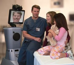 Telepräsenz-Doktor: bereits Realität (Foto: intouchhealth.com)