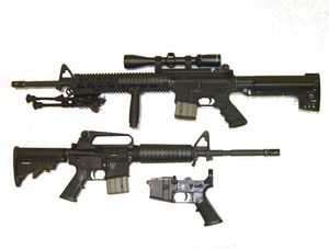 M16: ganz unten das Teil, das gedruckt wurde (Foto: Wikipedia, gemeinfrei)