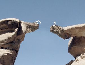 Vision: Brückenbau per Druck-Roboter (Foto: stonespray.com)