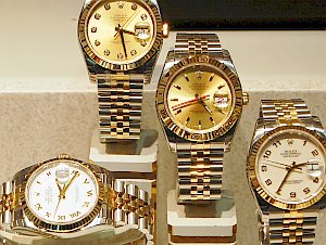 Luxusuhren: Absätze trotzen Krise (Foto: pixelio.de/Haugh)