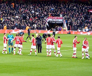 Premiere League: Gehälter und Schulden exorbitant hoch (Foto: Flickr/Wonker) Premiere League: Gehälter und Schulden exorbitant hoch (Foto: Flickr/Wonker)